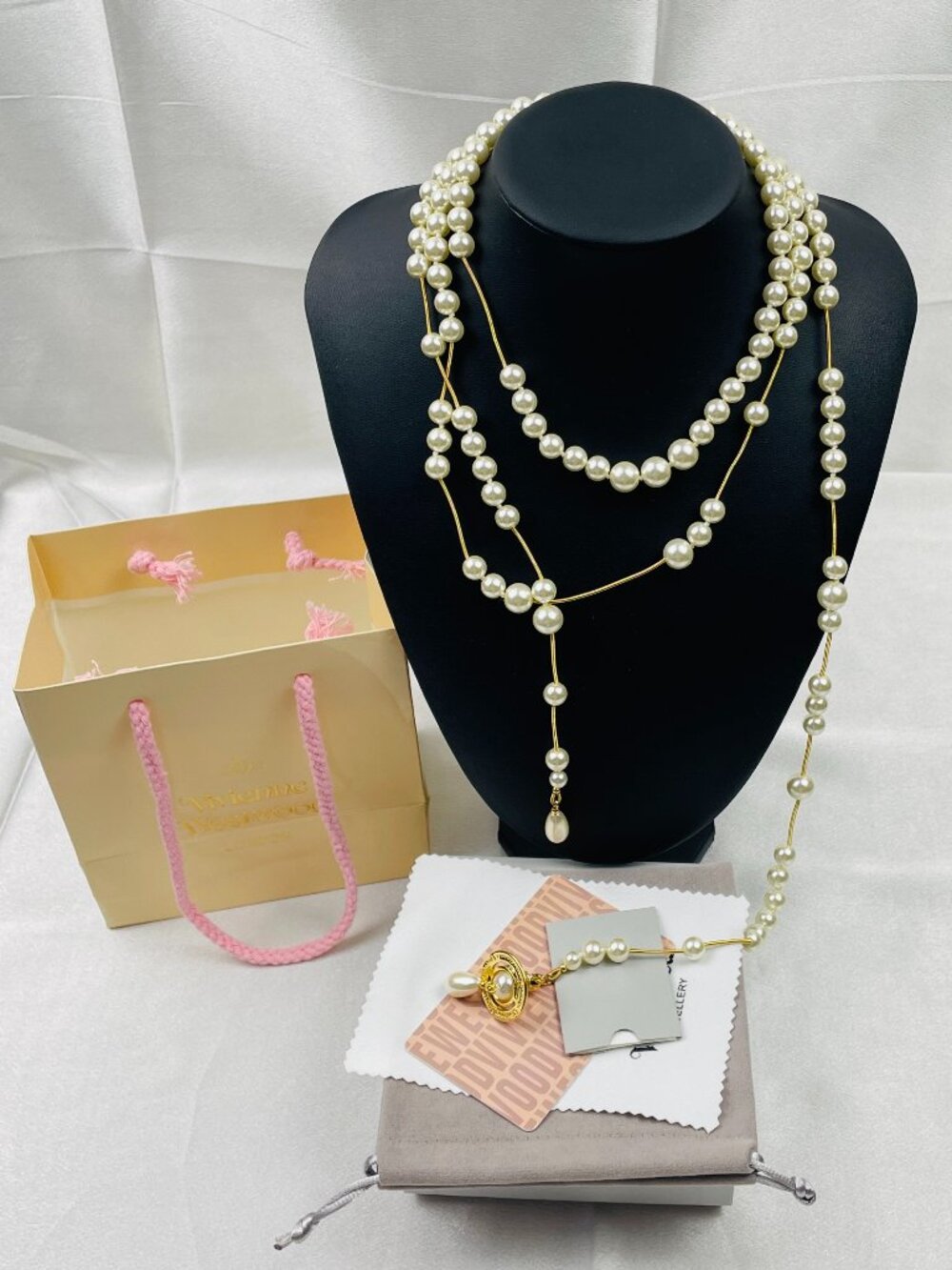 Brand-new irregular gold-tone necklace